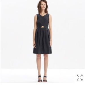 🌿NWT Madewell dark blue dress. Size 4